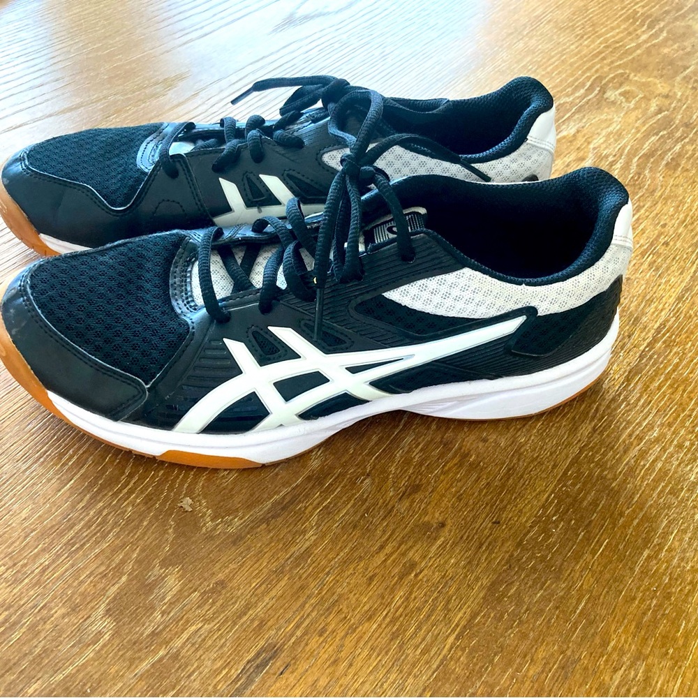 Brand New ASICS Gel Rocket Volleyball Shoes Sz 9